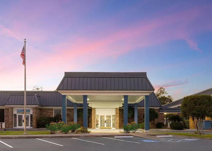 Days Inn By Wyndham Hinesville Near Fort Stewart