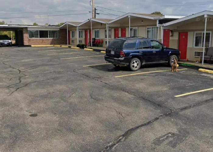 Saint Roberts Town And Village Motel