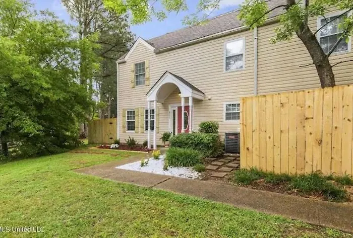 Chic Centrally Located 2Br Townhome At The Rez Sleeps 6