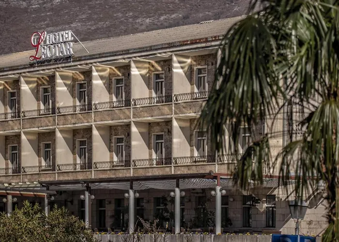 Hotel Leotar