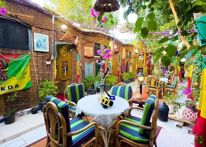 Peace Garden Hostel & Camp Luxor