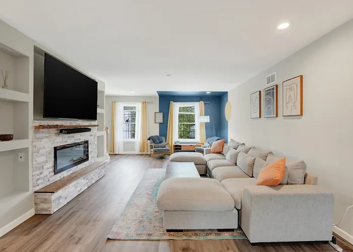 Chic Modern Townhouse 4Br 4B