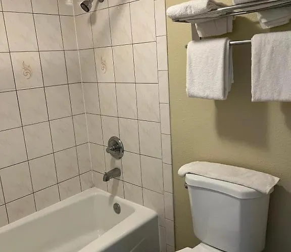 Rivera Inn And Suites