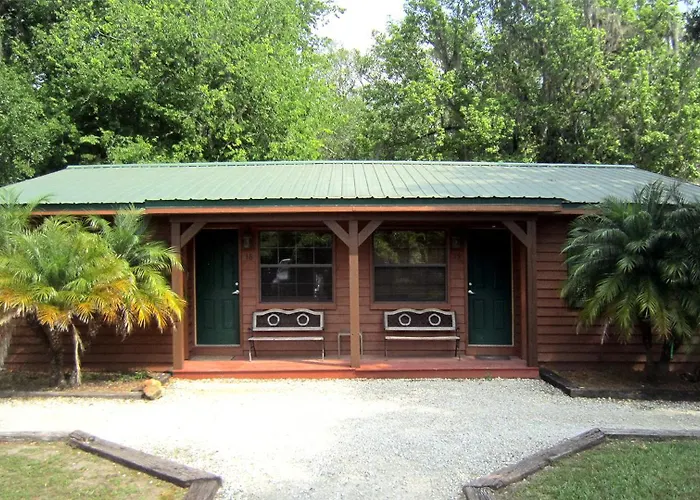 Riverside Lodge Resort
