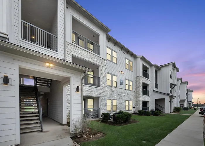 Chisholm Trace 1235 I Spacious 1 Bed 1 Bath