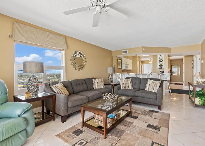 Direct Oceanfront Corner Condo With Spacious Balcony And Heated Beachfront Pool