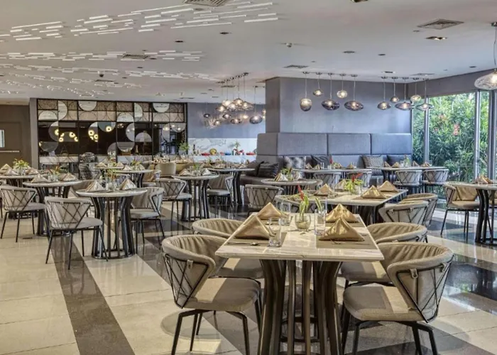 Novotel Residence Suites At Acqua Near Rockwell And Bgc