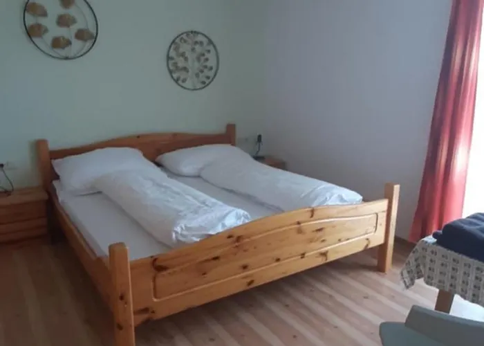 Fruhstuckspension Bischof i d Wiesen