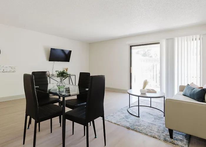 Rosehill Pointe 185 I Spacious 1 Bed 1 Bath