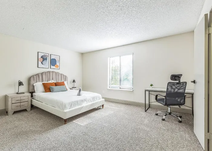 Rosehill Pointe 179 I Spacious 2 Bed 1 Bath