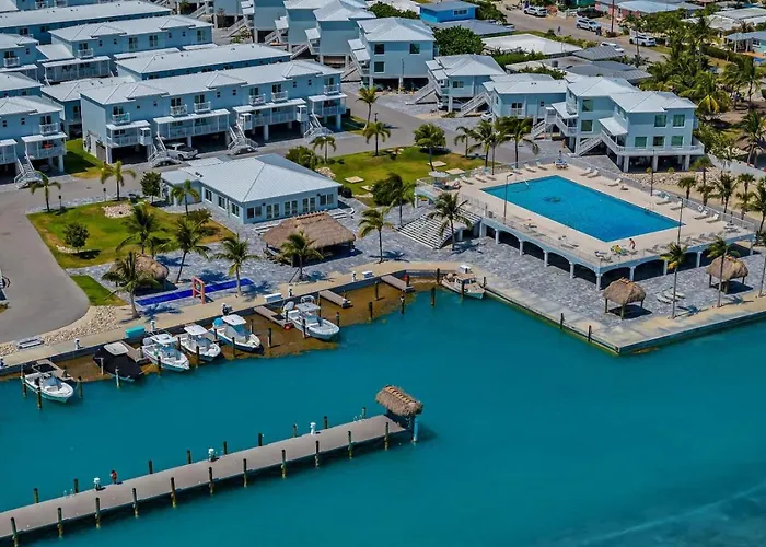 Ocean Isles Yellowtail Row