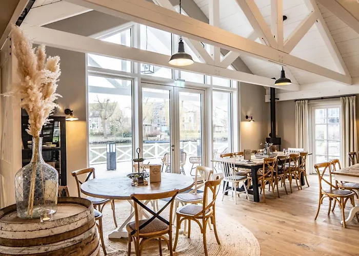River Loft Hotel