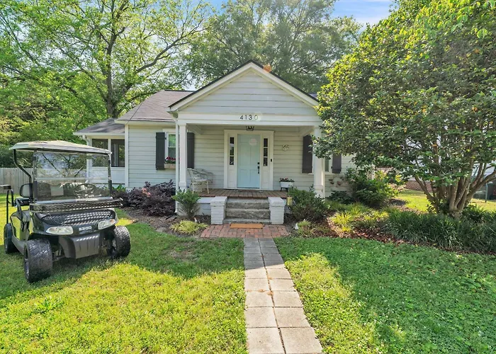 Bungalow Off Floyd St In The Heart Of Covington Bungalow