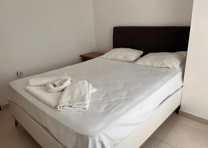 Enn Is Inn Hotel