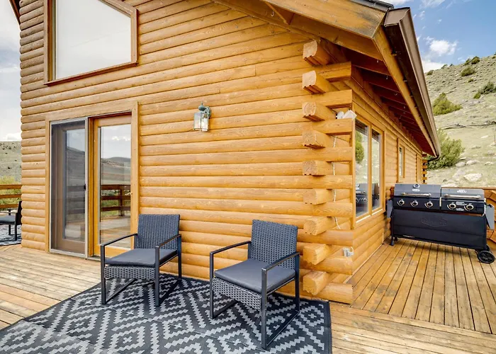 Walk To Sinks Canyon State Park: Spacious Home!