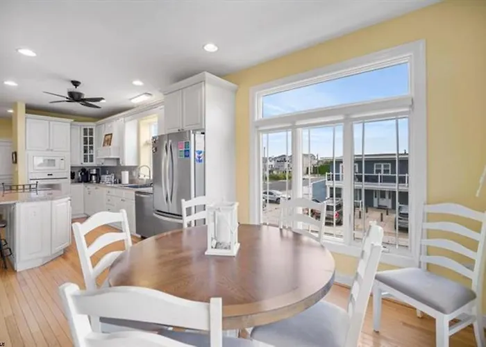 Direct Ocean Front Townhouse! An Oceanside Gem Perfect For Any Vacation!