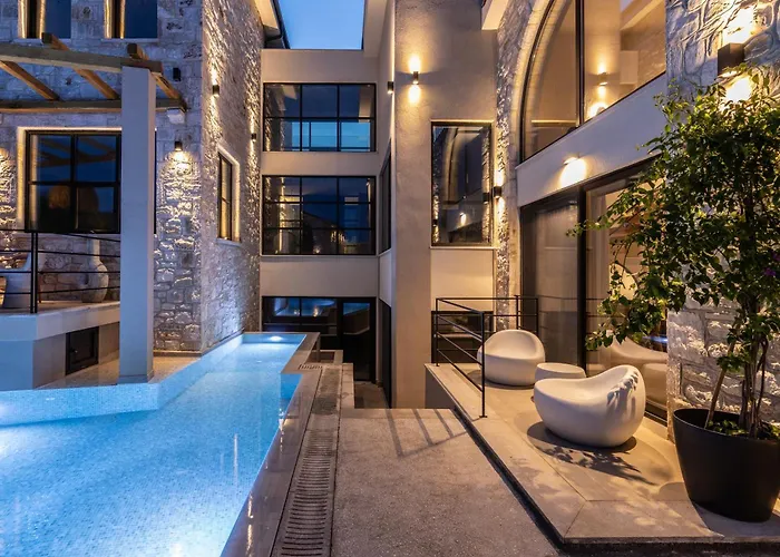 Nikoleta Hotel And Villas
