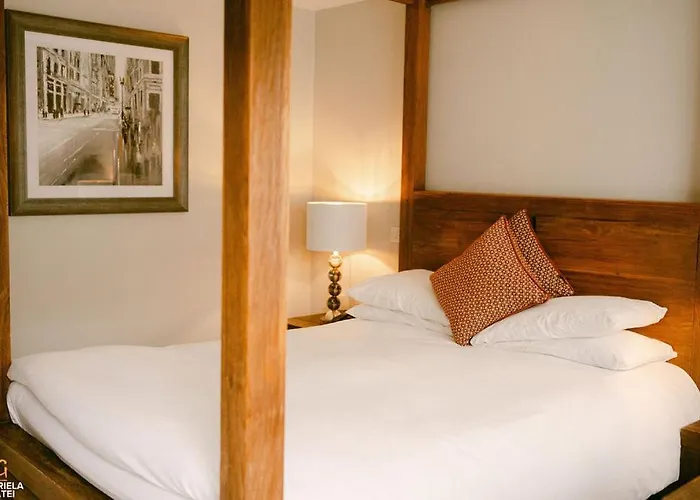 Crouchers Hotel