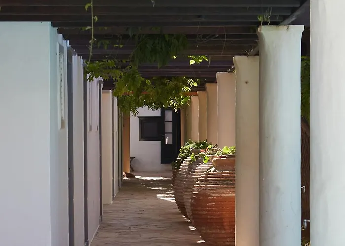 Bratsera Boutique Hotel