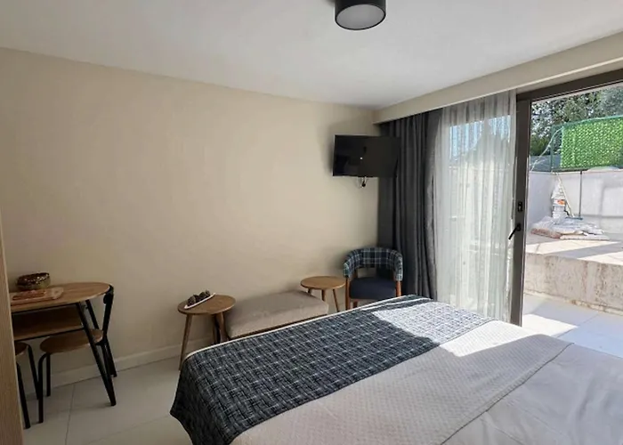 Queen Residences & Apart Hotel