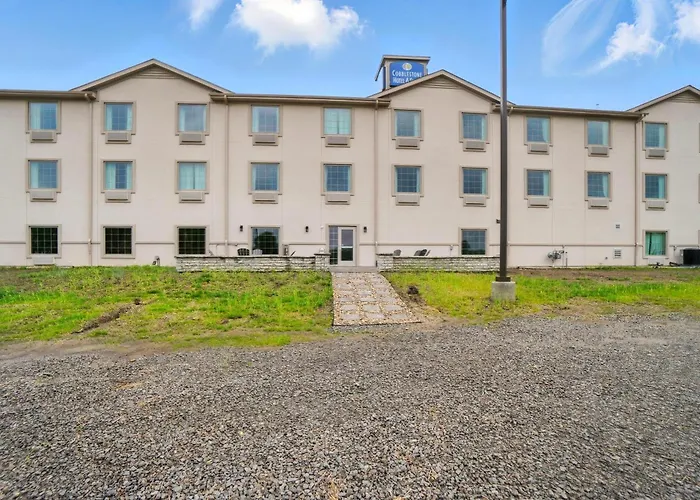 Cobblestone Hotel & Suites - Russells Point At Indian Lake