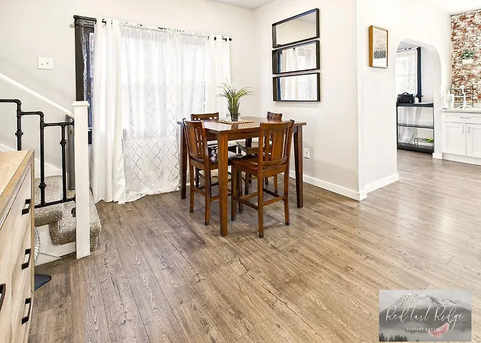Boho Revival Modern Glam With Ac In Downtown Albany