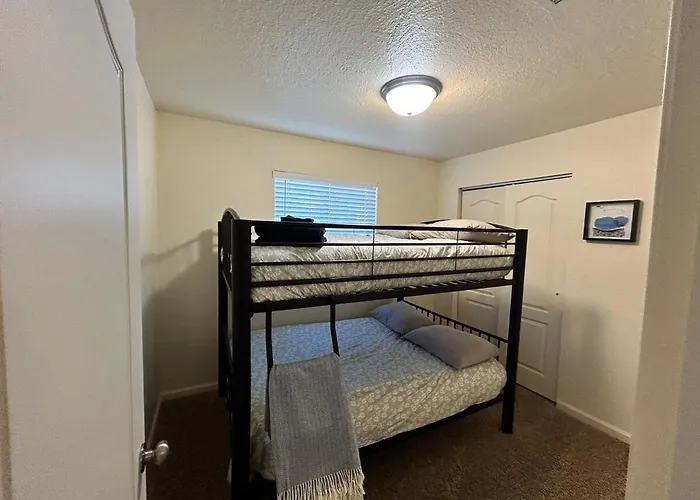 Quaint And Relaxing Home Near The Heart Of Fruita!