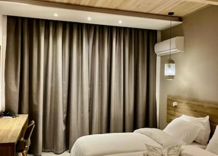 Paradise Hotel