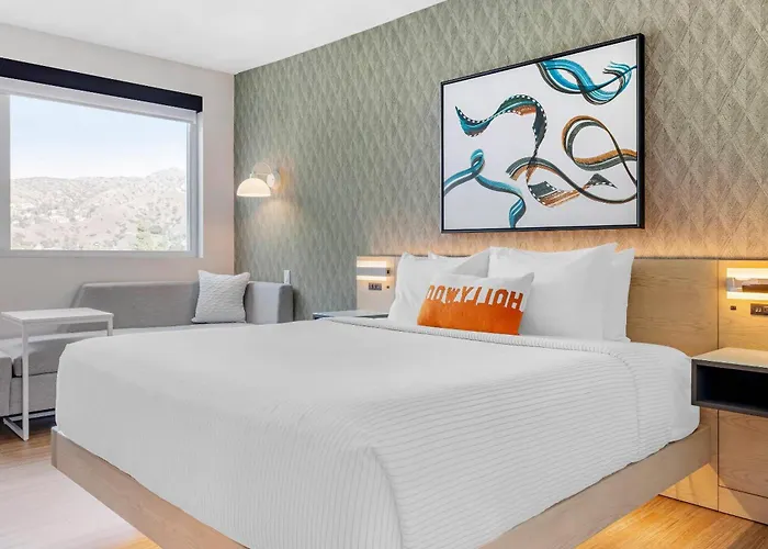 Cambria Hotel Burbank Airport