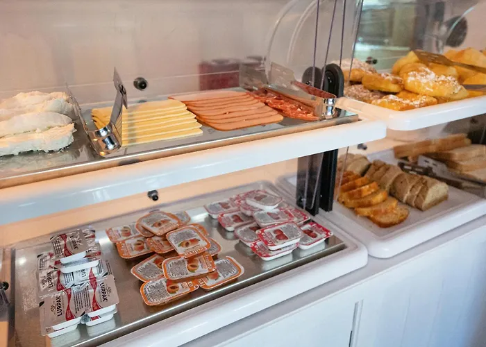The White Rose Hotel