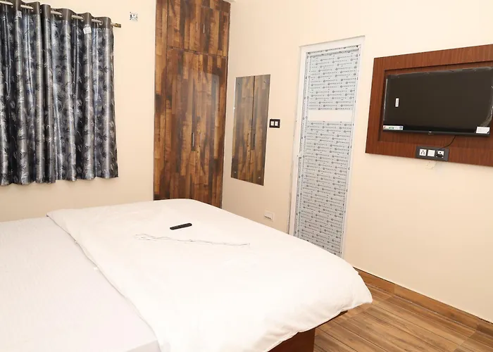 Hotel Siddhi Residency 200 Meter From Aiims