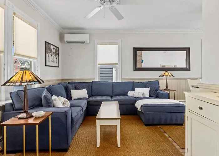 Charming North End Oc Beach House 4Br 3Ba