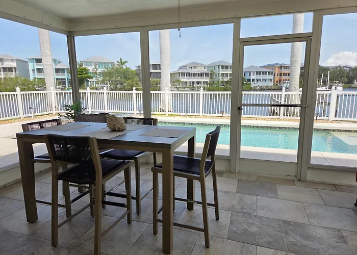 Pets, Plunges & Peace On The Gulf Of Mexico