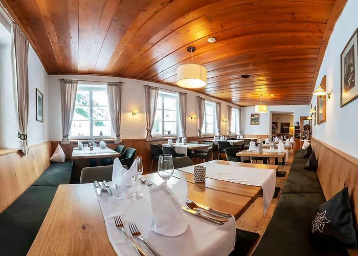 Berghotel-Gasthof Gstrein