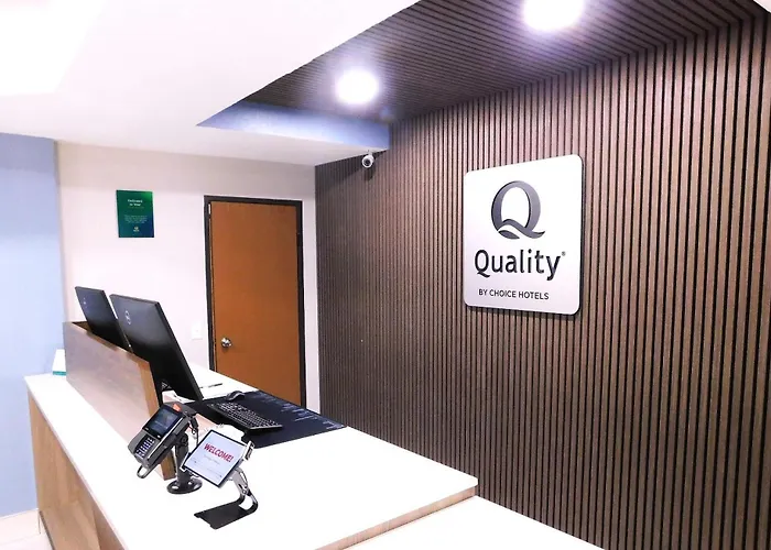 Quality Inn Pontiac