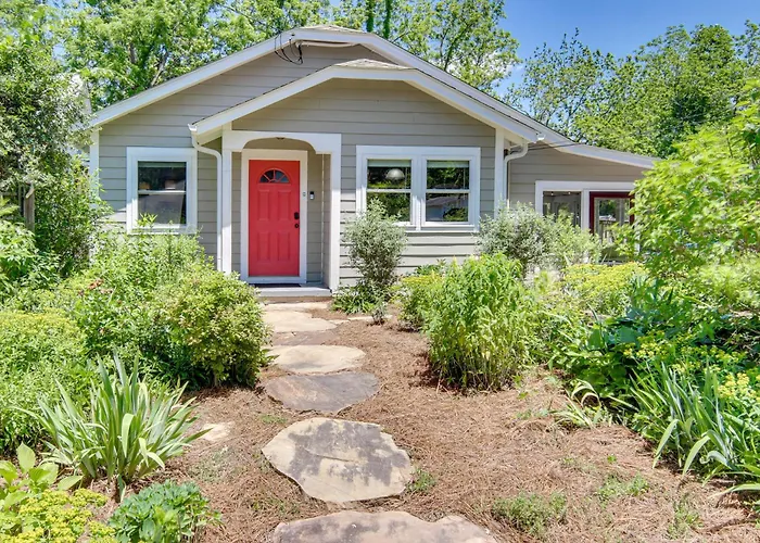 Downtown Brevard Home: Walk To Bars & Breweries!