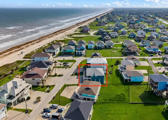 3Br - Amazing Game Room, Steps To Beach, Firepit