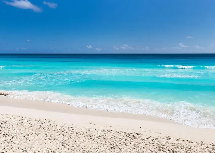 Hermosa Planta Baja Con Piscina, Acceso A La Playa!!!