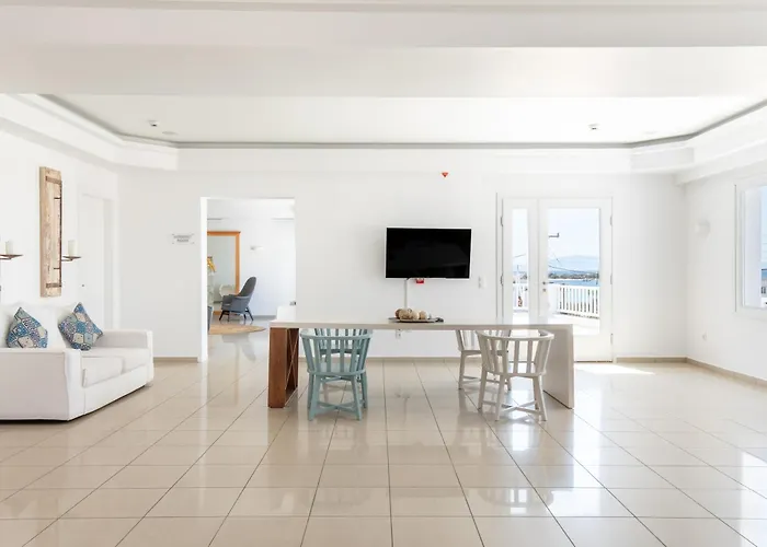 The George Hotel Mykonos