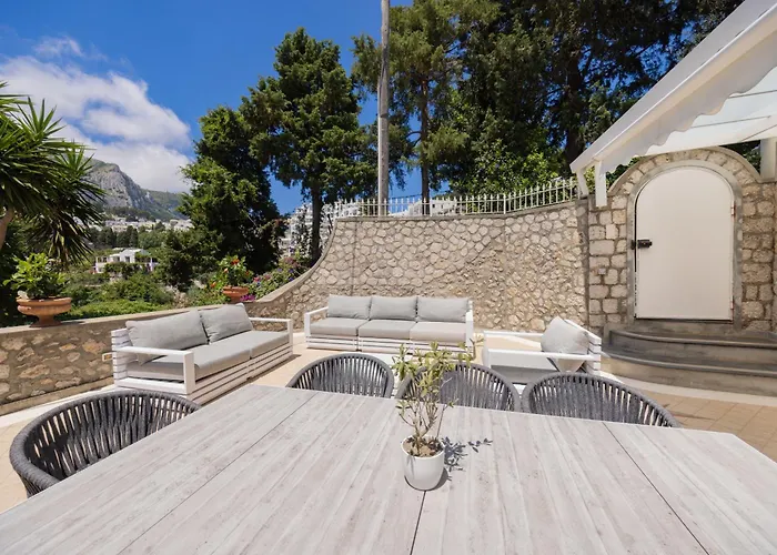 Oliveto Capri Apartments