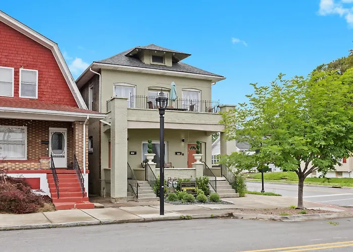 Stylish Home In Historic District Near Riverwalk