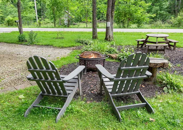 Acorn Cottage At Hocking Vacations