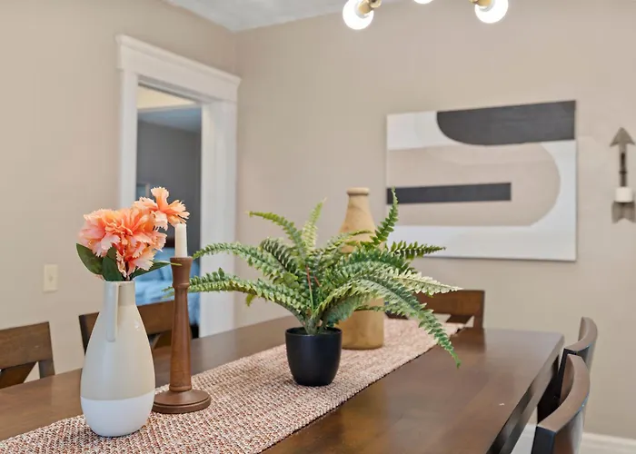 Modern Cozy 2Br Near Syracuse University, Destiny Usa, Zoo & Downtown Syracuse