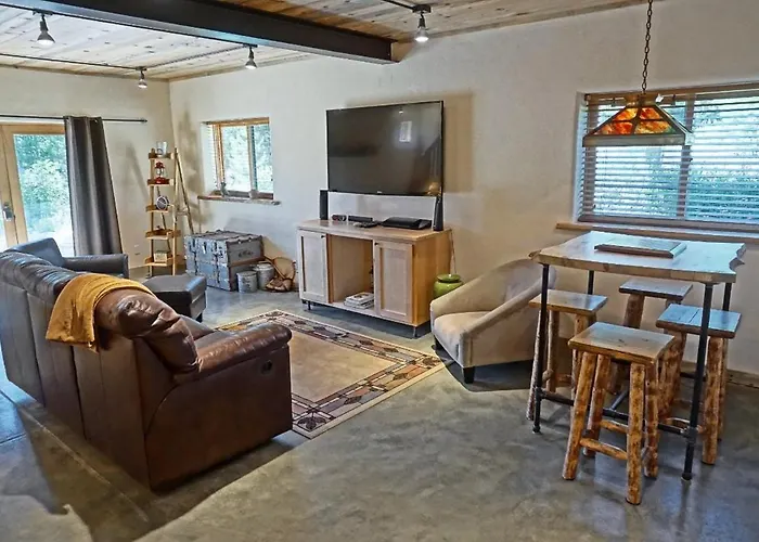 Pet Friendly Studio Condo, High Quality Finishes