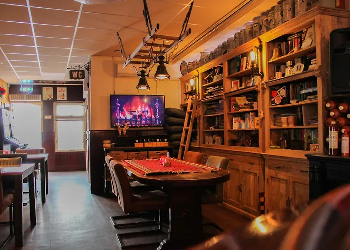 Hotel,Cafe,Biljart Pot