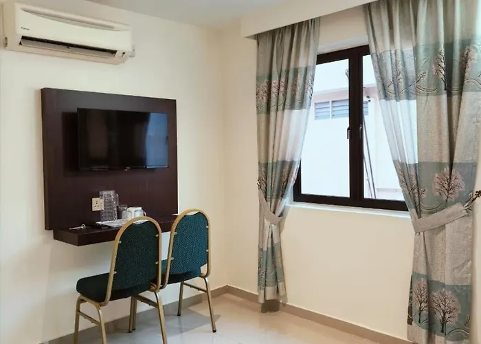 Hotel Sri Sutra Pj 222