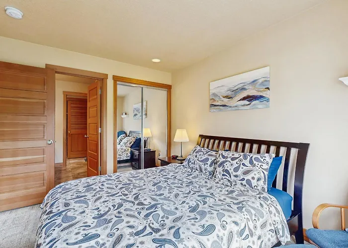 Lake Front Townhome - Rockaway Beach