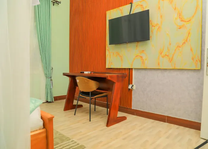 Country Sights Hotel, Bulisa