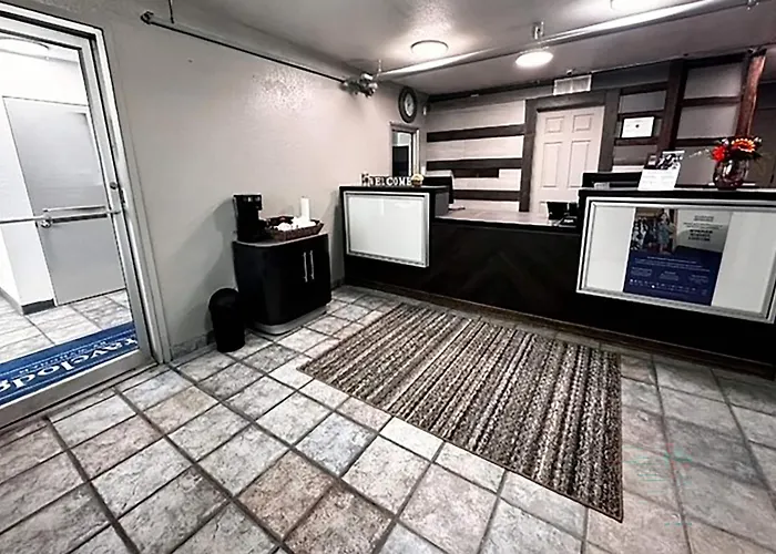 Studio City Suites, A Travelodge By Wyndham