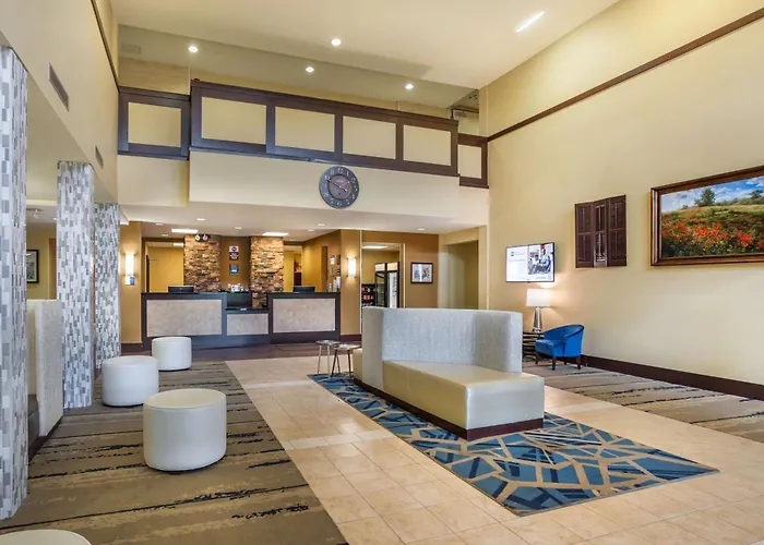 Best Western Plus University Park Inn & Suites